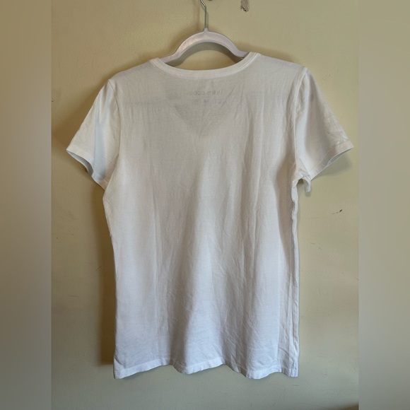 Life Is Good‎ NWT V Neck Crusher Tee Mama Bear Size Medium Classic Outdoor - Picture 5 of 5